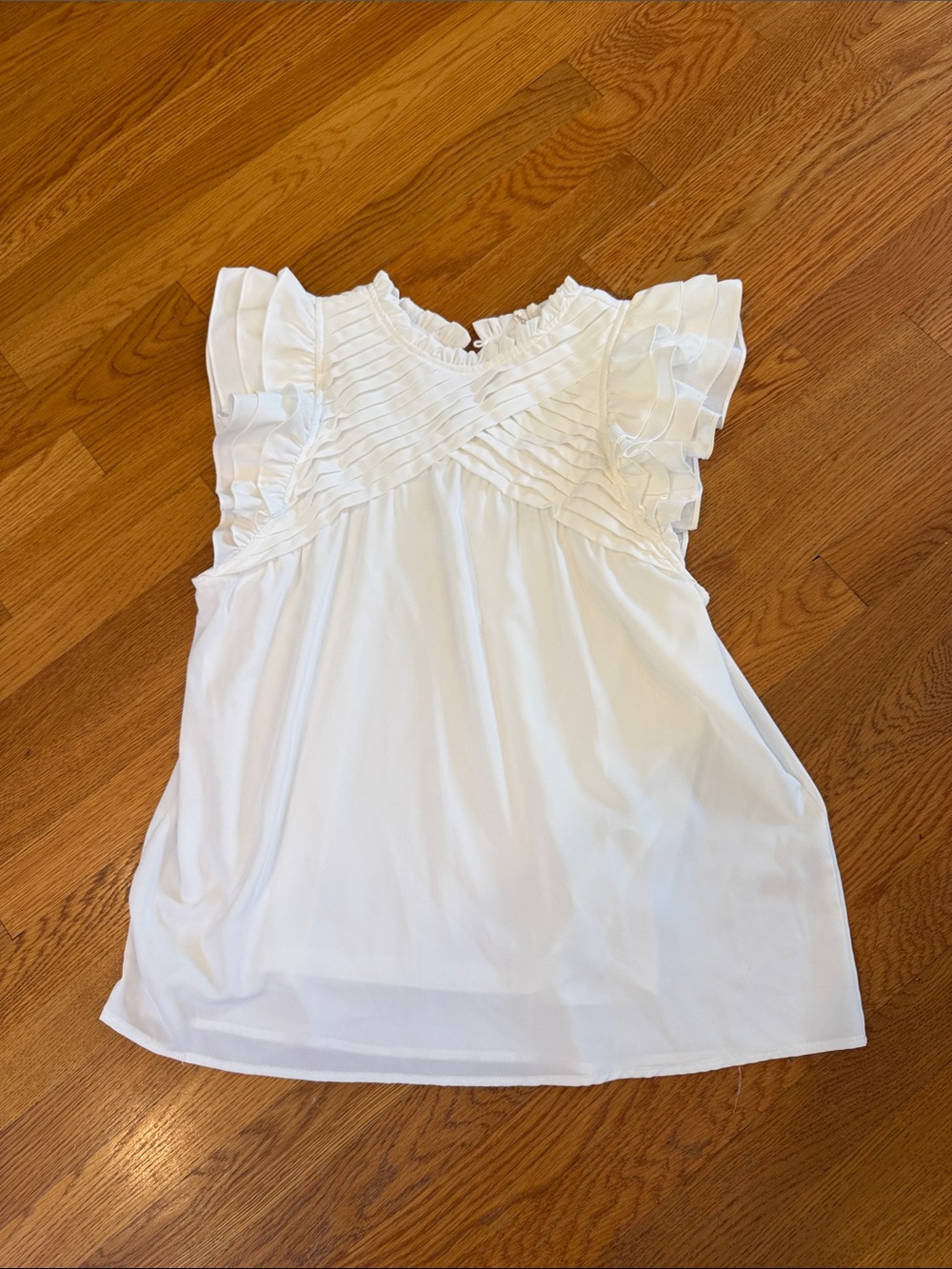 entro White Ruffle Sleeve Blouse size S NWOT